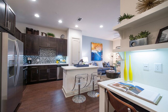 Domain West Apartments