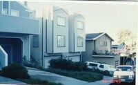 422-424 Lewis Ln Apartments