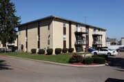 SUMMERHOUSE SQUARE Apartments