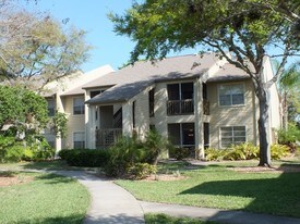 Harbour Pointe Apartments