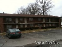 704-720 E Poplar Apartments