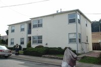 422-428 Stannage Ave Apartments