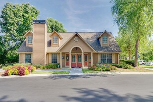 Oakley Run Apartments
