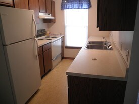 6740 Appleridge Cir Youngstown OH Apartments
