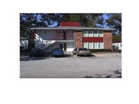 1425 Smith St Apartments