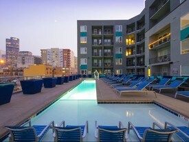 Point 21 Apartments
