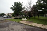 Country Knoll Apartments