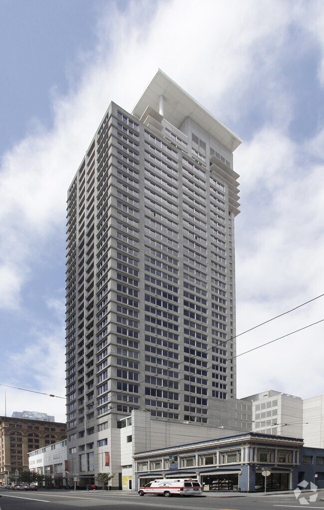 The Paramount Apartments