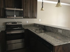 Lillian Street Townhomes Apartments