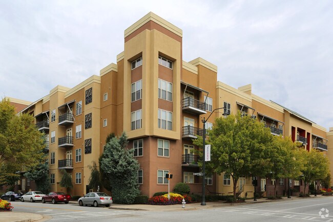 Seventeen West Apartments