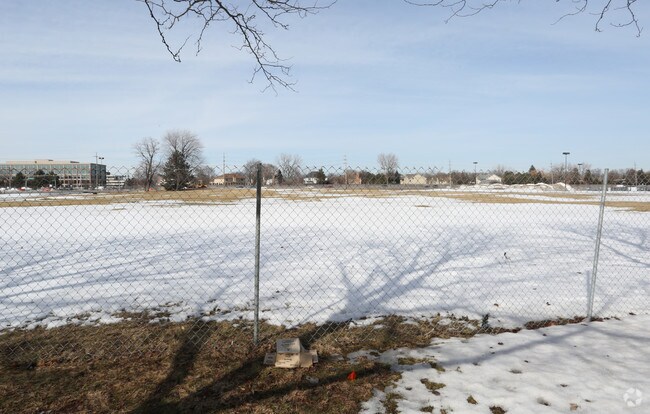 AMLI Deerfield Apartments