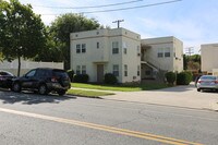 416 E Stocker St Apartments