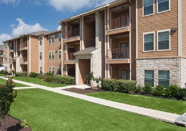 Waterford Place Apartments