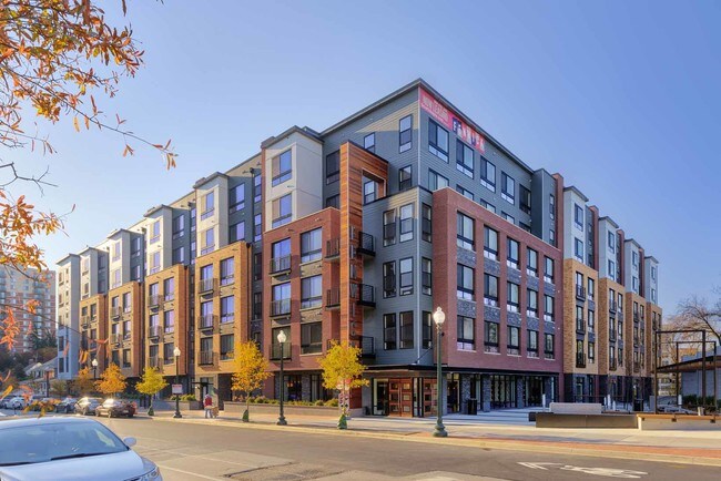 Fenwick Apartments