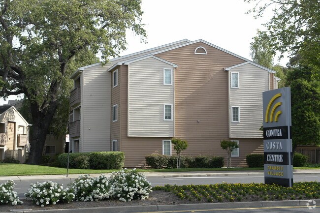 eaves Walnut Creek Apartments