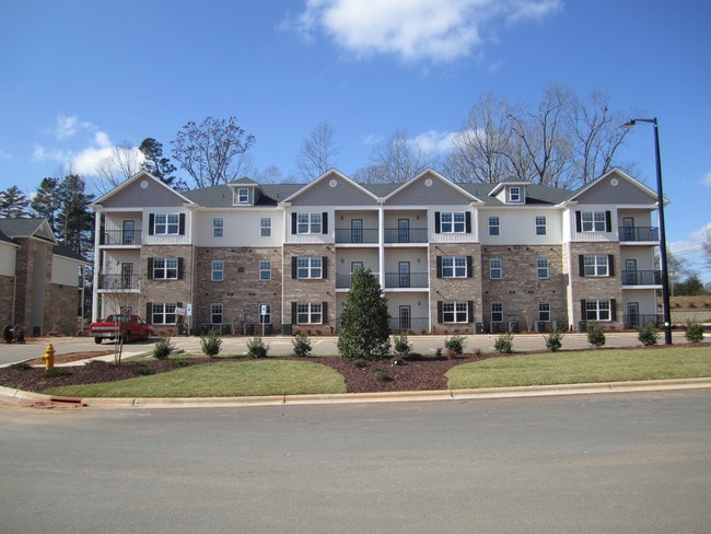 Retreat at the Park Apartments