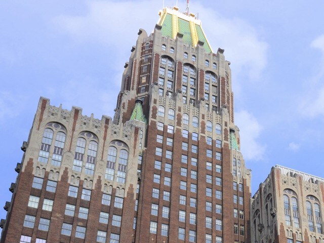 10 Light Apartments