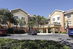 Furnished Studio – Fort Lauderdale - Plant... Apartments
