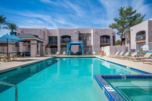 Azul Apartments