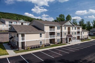 Reserve at Paxton Creek Apts and Townhomes Apartments