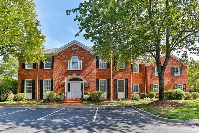 Strawberry Hill Apartments