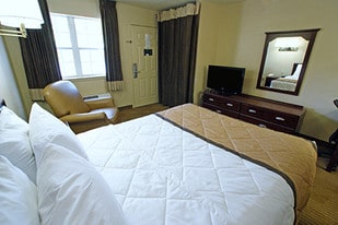 Furnished Studio – Chattanooga - Airport Apartments