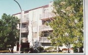 Parkway Plaza Apartments