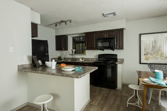 Maxwell Townhomes Apartments