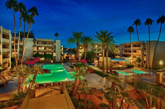 Capri on Camelback Apartments