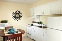 Highland Manor Apartments