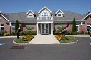 Green Hill Luxury Rentals Apartments