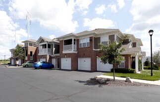 Canyon Club at Perry Crossing Apartments