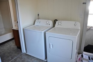 461 Kenwood Ave Delmar NY Apartments