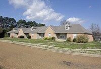 Fountain Square Townhomes Apartments