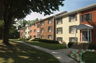 Village Square West Apartments