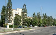 L'Estancia Apartments