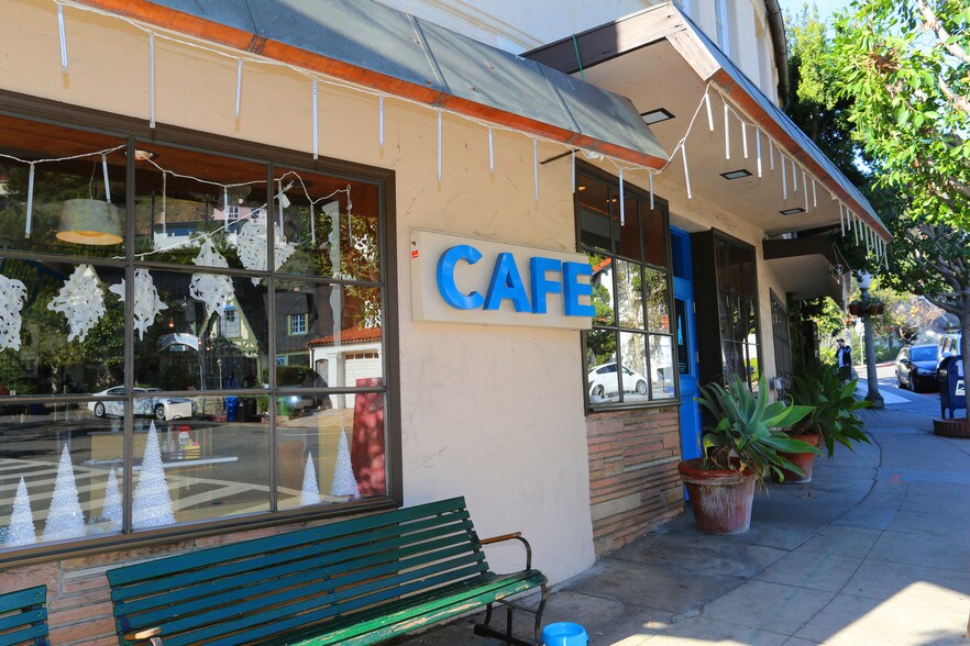 The Villa Carlotta Rentals Los Angeles, CA