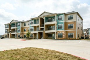 Crenshaw Grand Apartments
