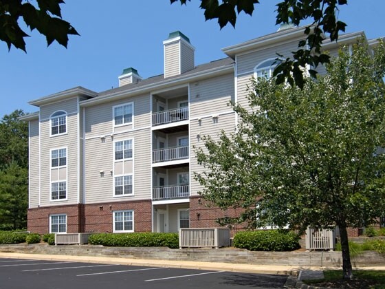 Beacon Place at the Kentlands Apartments