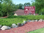 Water's Edge Townhomes Apartments