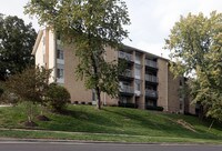 Autumn Woods Apartments