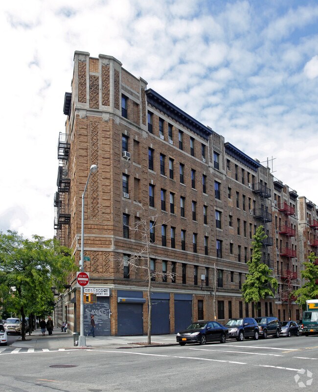 923 Simpson St Bronx, NY 10459 Rentals Bronx, NY