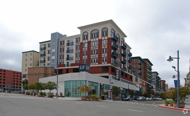 Bay Street Apartments