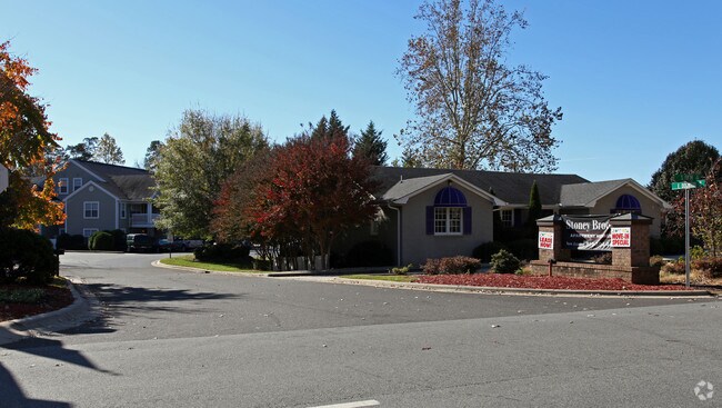 StoneBrook Apartments