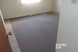 5912 50th Ave Kenosha WI Apartments