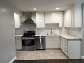 2025 Clinton Ave Alameda CA