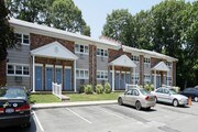 Maple Crest Garden Apartments at Port Jeffers