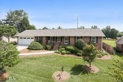3 Bedroom Single-Family Home for Rent $1900