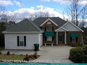 3 Bedroom Single-Family Home for Rent $1200