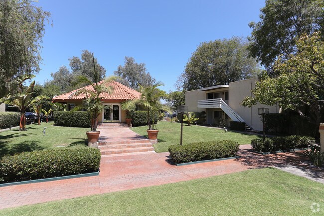 El Cordova Apartments